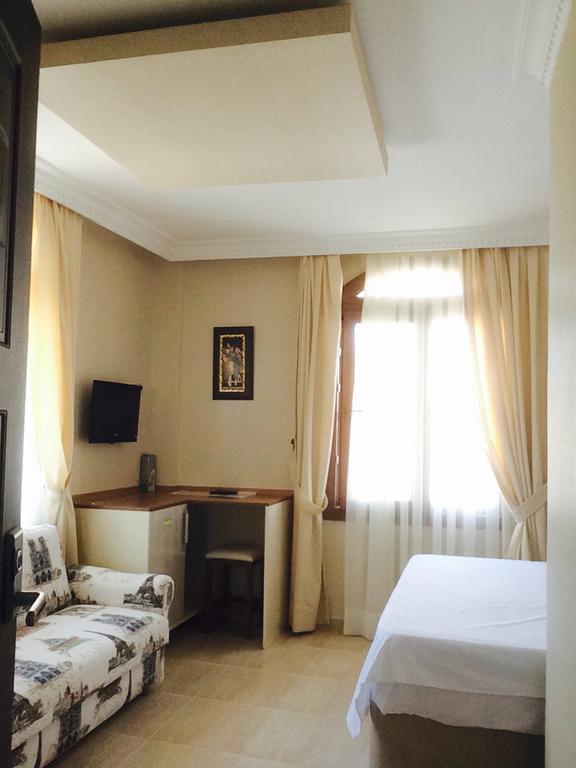 Golden Stone Butik Otel Çeşme Zimmer foto